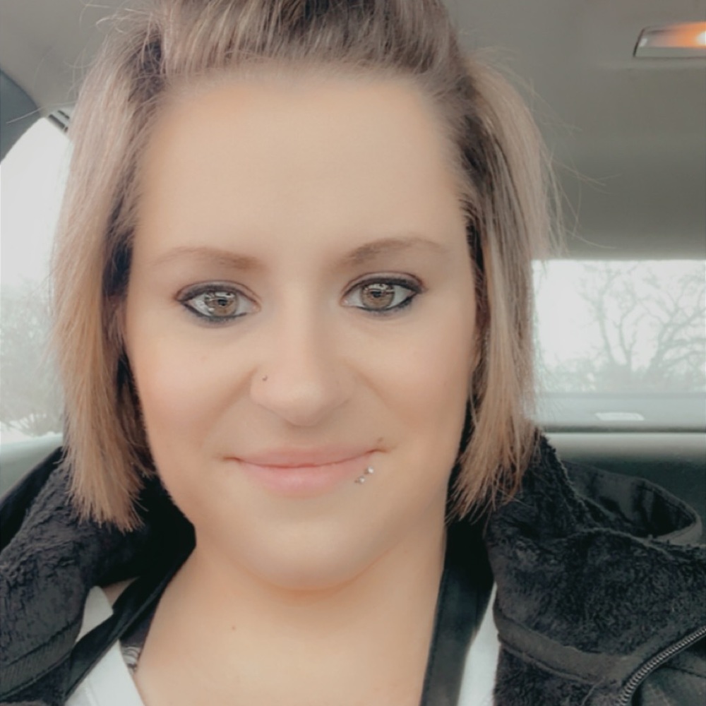 Meet your Posher, Kelsie